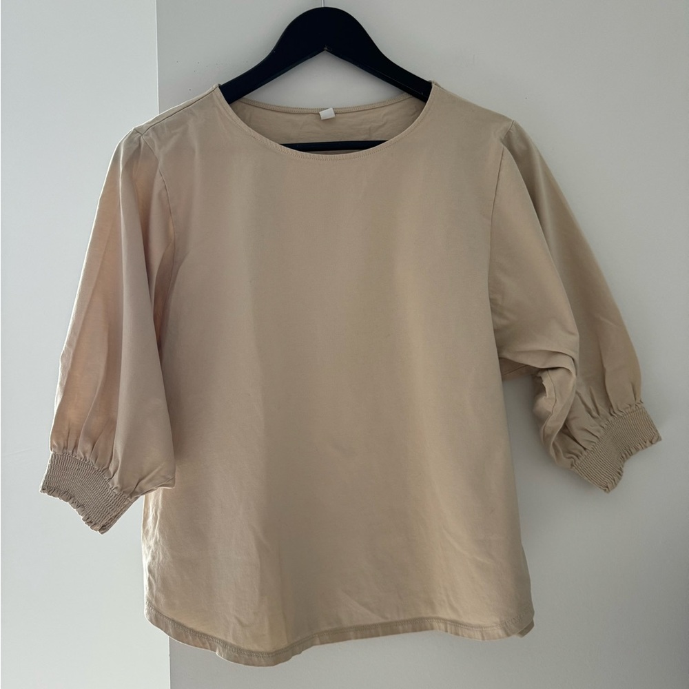 Uniqlo Beige Crewneck Blouse with Cuffed Hems - Picture 1 of 3